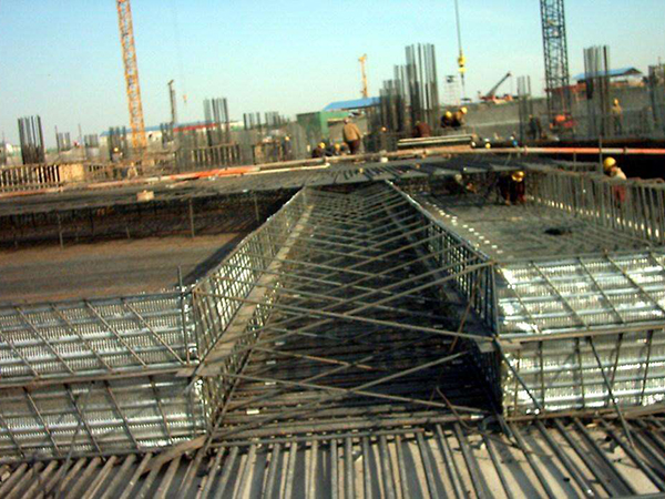 湖南免拆金属模板网应用在溪洛渡水电站中